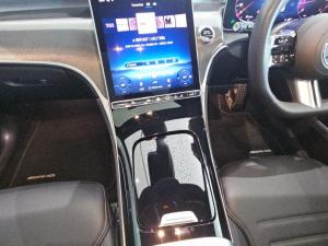 Mercedes-Benz GLC GLC220d 4Matic Avantgarde - Image 13