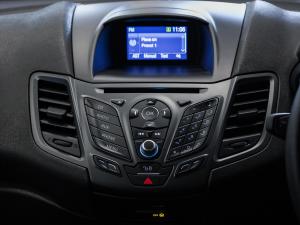Ford Fiesta 1.0T Trend auto - Image 15