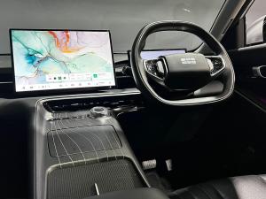 Geely E5 EM-i Apex - Image 13