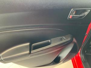 Suzuki Swift 1.2 GLX auto - Image 22