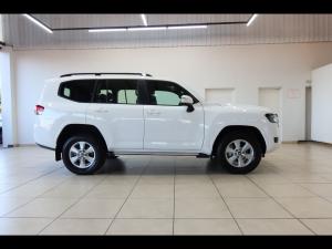 Toyota Land Cruiser 300 3.3D GX-R - Image 3