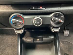Kia Rio hatch 1.2 LS - Image 16