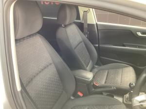 Kia Rio hatch 1.2 LS - Image 17