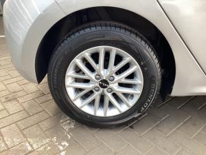 Kia Rio hatch 1.2 LS - Image 20