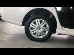Volkswagen Polo sedan 1.4 Trendline - Image 20