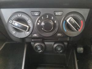 Suzuki Swift 1.2 GL manual - Image 13