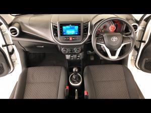 Toyota Vitz 1.0 XR manual - Image 6