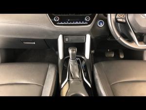 Toyota Corolla Cross 1.8 Hybrid XS - Image 15