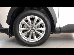Toyota Corolla Cross 1.8 Hybrid XS - Image 18