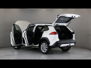 Toyota Corolla Cross 1.8 Hybrid XS - Image 25