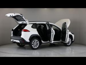 Toyota Corolla Cross 1.8 Hybrid XS - Image 31