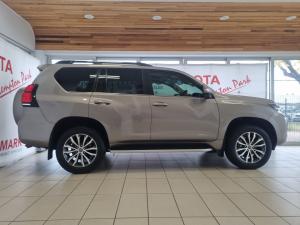 Toyota Land Cruiser Prado 2.8GD VX-L - Image 3