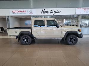 Toyota Land Cruiser 79 2.8 GD-6D/C automatic - Image 3