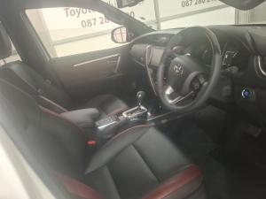 Toyota Fortuner 2.8GD-6 4X4 automatic - Image 13