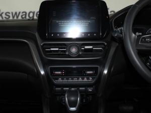 Toyota Urban Cruiser 1.5 XR automatic - Image 11