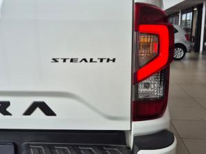 Nissan Navara 2.5DDTI Stealth automatic - Image 11