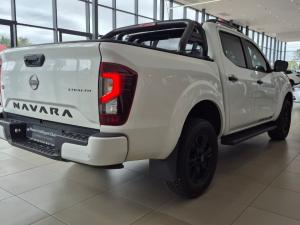 Nissan Navara 2.5DDTI Stealth automatic - Image 2