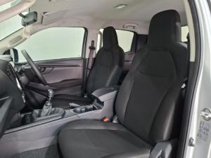 Isuzu D-Max 1.9TD double cab L manual - Image 12