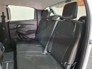 Isuzu D-Max 1.9TD double cab L manual - Image 9
