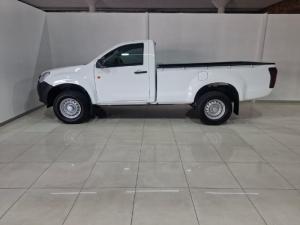 Isuzu D-Max Gen 6 250 single cab Fleetside safety - Image 2