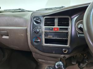 Hyundai H-100 Bakkie 2.6D deck - Image 7