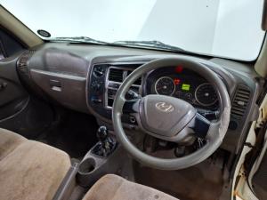Hyundai H-100 Bakkie 2.6D deck - Image 9