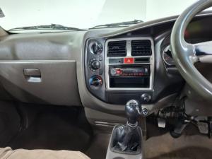 Hyundai H-100 Bakkie 2.6D deck - Image 7