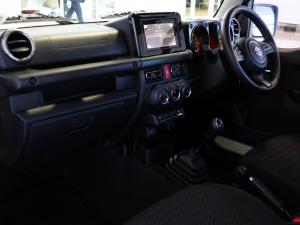 Suzuki Jimny 1.5 GLX AllGrip 3-door manual - Image 17