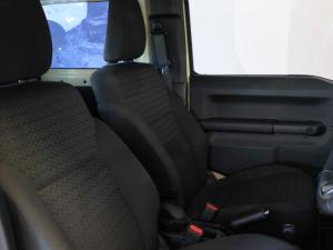 Suzuki Jimny 1.5 GLX AllGrip 3-door manual - Image 18