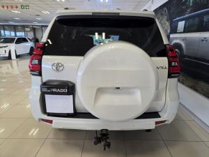 Toyota Land Cruiser Prado 2.8GD VX-L - Image 5