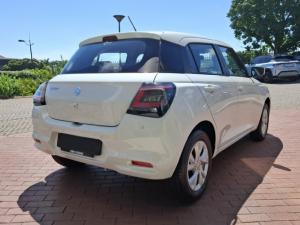 Suzuki Swift 1.2 GL+ auto - Image 4