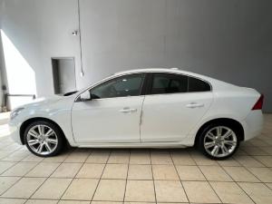 Volvo S60 D3 Excel auto - Image 2