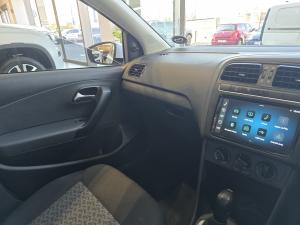 Volkswagen Polo Vivo hatch 1.6 Life - Image 10