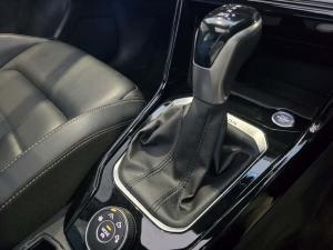 Volkswagen T-Roc 2.0TSI 4Motion R-Line - Image 7