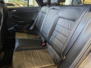 Volkswagen T-Roc 2.0TSI 4Motion R-Line - Image 9