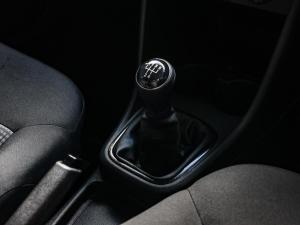 Volkswagen Polo Vivo hatch 1.4 Comfortline - Image 10