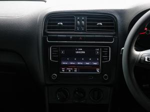 Volkswagen Polo Vivo hatch 1.4 Comfortline - Image 9