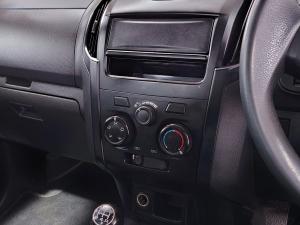 Isuzu D-Max Gen 6 250c single cab - Image 12