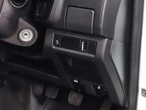 Isuzu D-Max Gen 6 250c single cab - Image 13