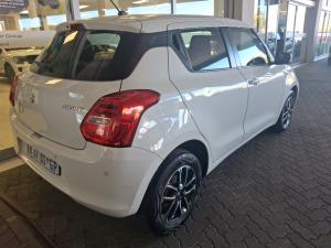 Suzuki Swift 1.2 GLX auto - Image 5