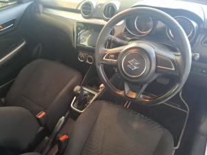 Suzuki Swift 1.2 GLX auto - Image 6