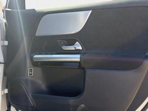 Mercedes-Benz GLA GLA200 Progressive - Image 22