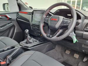 Isuzu D-Max 1.9TD double cab LS X-Rider manual - Image 17