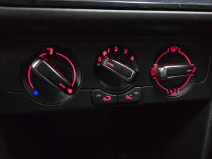 Volkswagen Polo Vivo hatch 1.6 Style - Image 7