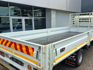 Isuzu NPR 400 Chassis Cab - Image 5
