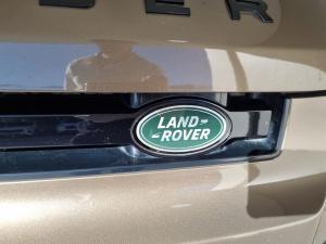 Land Rover Defender 110 D250 SE - Image 22
