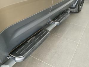 Land Rover Defender 110 D250 SE - Image 29