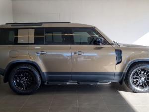 Land Rover Defender 110 D250 SE - Image 4