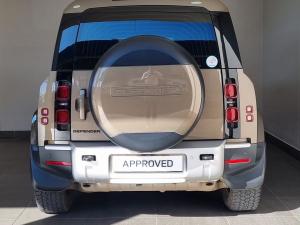 Land Rover Defender 110 D250 SE - Image 8