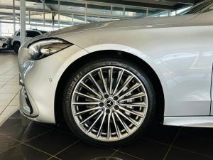 Mercedes-Benz C-Class C200 Avantgarde - Image 13
